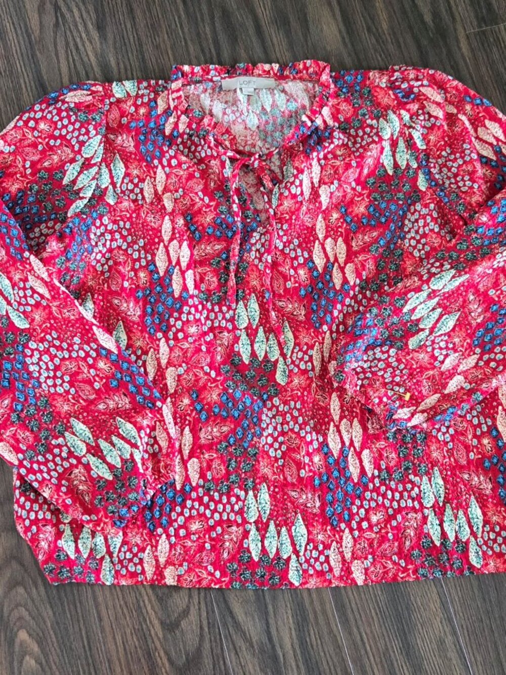 LOFT 70s Peasant Style Red Floral Print Tie Neck Blouse SIZE L
